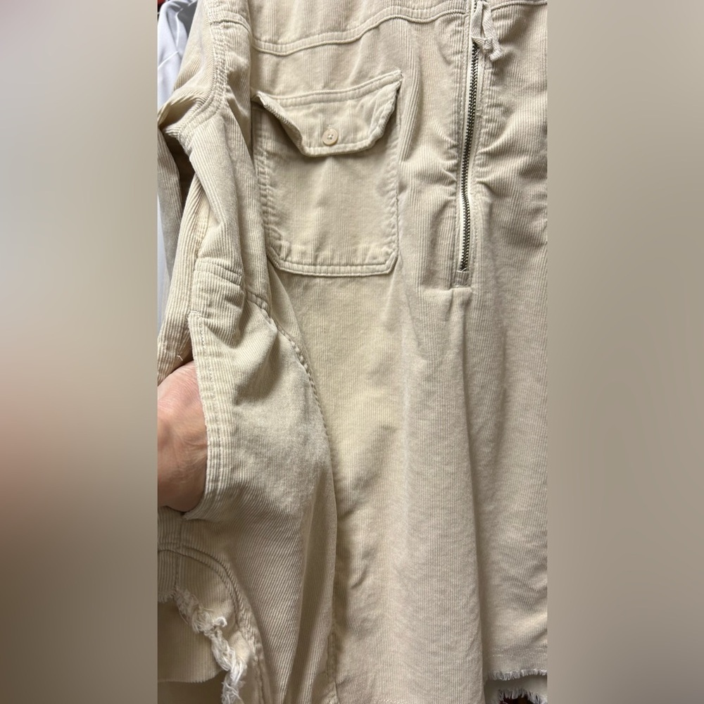 Aerie Women's cotton Medium Cream oversized corduroy Jacket, zipper and pockets - Picture 3 of 7